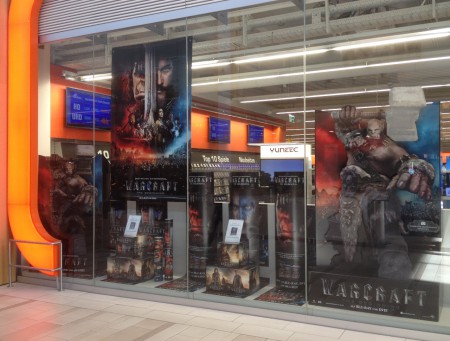 Universal Pictures "Warcraft" - Deko Auslage Saturn SCS Vösendorf